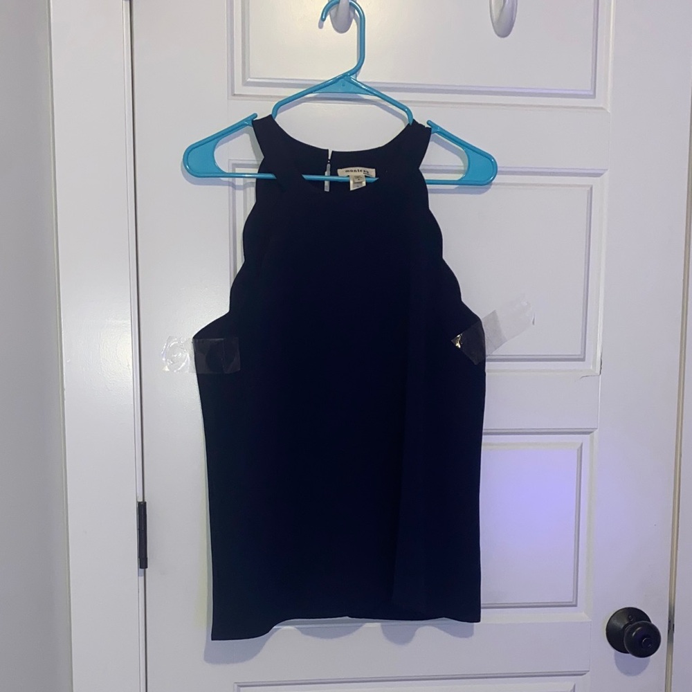 Scallop Detail Navy Blue Sleeveless Top